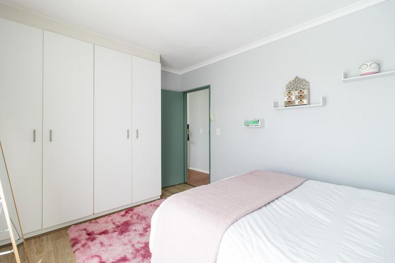 2 Bedroom Property for Sale in Vredekloof East Western Cape